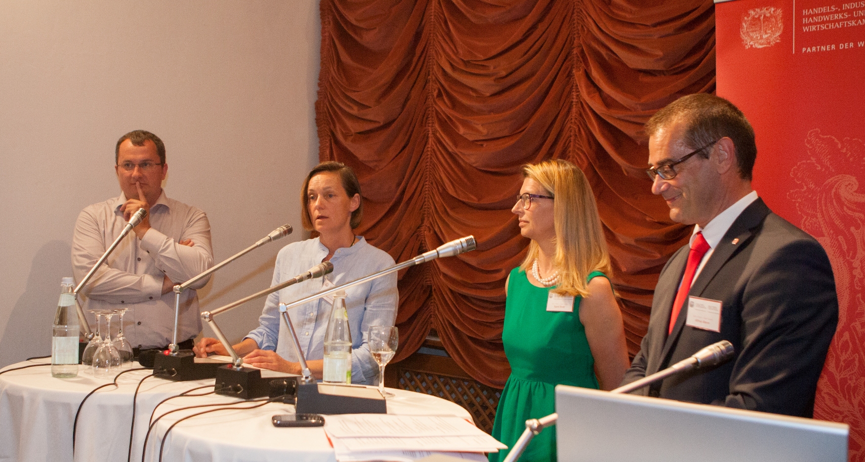 Diskussionsrunde - Christian Peer, Waltraud Schweitzer, Sigrid Strobl, Alfred Aberer (c) Elisa Ferrari